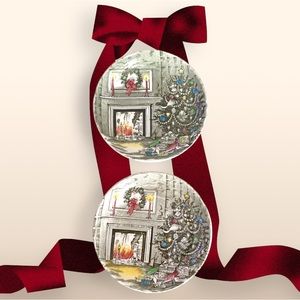 JOHNSON BROTHERS Vintage Christmas Mini Dishes, Set of 2.